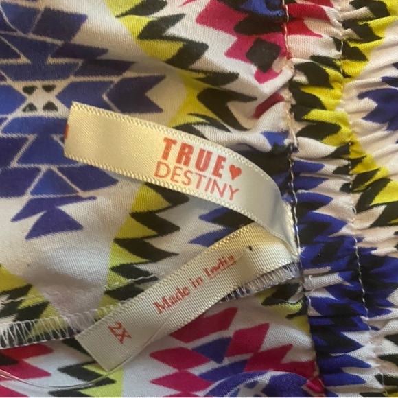 Colorful shorts - Picture 2 of 2